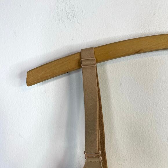 Honeylove Crossover Wireless Back Hook Lightly Padded Bra 36 B C 36B/C Sand Nude - Picture 8 of 16